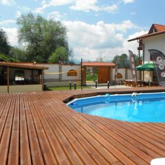 Отель Dragushinovo Boutique Chalet Hotel Болгария, Боровец - отзывы, цены и фото номеров - забронировать отель Dragushinovo Boutique Chalet Hotel онлайн бассейн фото 2