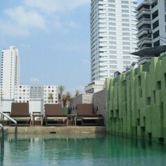 Отель CITICHIC Sukhumvit 13 Bangkok by Compass Hospitality бассейн фото 3
