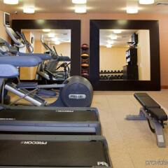 Отель DoubleTree by Hilton - Chelsea США, Нью-Йорк - 8 отзывов об отеле, цены и фото номеров - забронировать отель DoubleTree by Hilton - Chelsea онлайн фитнесс-зал фото 3