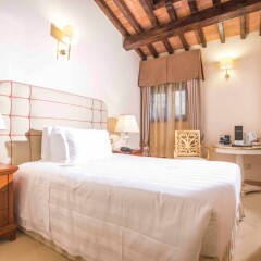 Golden Tower Hotel & Spa комната для гостей