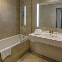 Hotel Arles Plaza Арль ванная фото 2