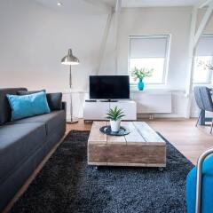 Апартаменты Tropen Apartments комната для гостей фото 5