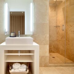 Hotel Via Orefici ванная
