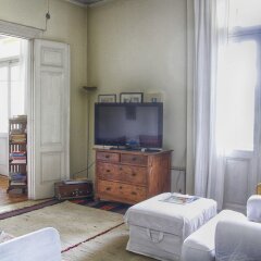 Отель Palmtree Neoclassical by QR booking Греция, Салоники - отзывы, цены и фото номеров - забронировать отель Palmtree Neoclassical by QR booking онлайн комната для гостей