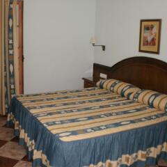 Отель Hostal Cabo Roche комната для гостей
