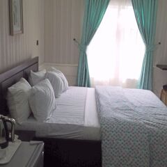 Отель Queen Idia Suites комната для гостей фото 3