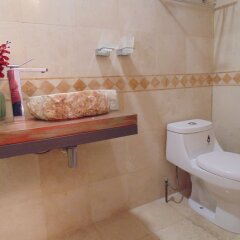 Отель Collection O Coyota House Мексика, Мехико - отзывы, цены и фото номеров - забронировать отель Collection O Coyota House онлайн ванная фото 2