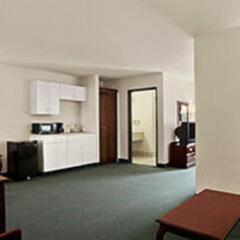 Отель Days Inn & Suites Romeoville комната для гостей фото 5