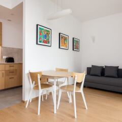 Апартаменты Lubomira Chic Apartment Варшава комната для гостей