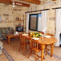 Отель Bellavista Farmhouses Gozo Мальта, Шаара - отзывы, цены и фото номеров - забронировать отель Bellavista Farmhouses Gozo онлайн комната для гостей