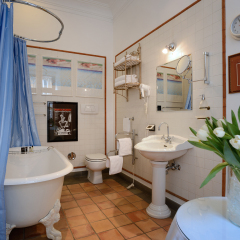 Hotel Cairoli ванная