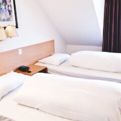Отель Batavia Hotel Германия, Дюссельдорф - 9 отзывов об отеле, цены и фото номеров - забронировать отель Batavia Hotel онлайн комната для гостей фото 3