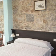 Отель Hostal Hotil Испания, Ла-Корунья - отзывы, цены и фото номеров - забронировать отель Hostal Hotil онлайн комната для гостей фото 3
