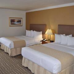 Отель Best Western Town & Country Lodge комната для гостей