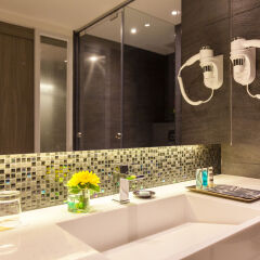Grand 5 Hotel & Plaza Sukhumvit Bangkok ванная