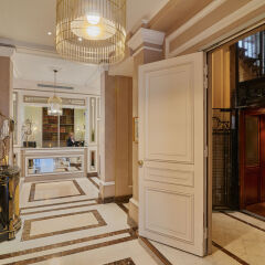 Отель Hôtel Bradford Elysées - Astotel сауна