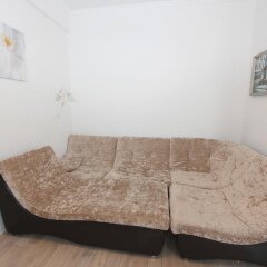 Гостиница Улучшенные апартаменты «ApartLux Профсоюзная 24» в Москве 1 отзыв об отеле, цены и фото номеров - забронировать гостиницу Улучшенные апартаменты «ApartLux Профсоюзная 24» онлайн Москва комната для гостей фото 5