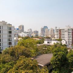 Отель Thonglor 21 Residence By Bliston Бангкок балкон