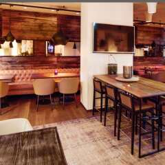 Clarion Hotel Admiral гостиничный бар