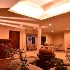 Отель Phuket Siray Hut Resort Таиланд, Пхукет - отзывы, цены и фото номеров - забронировать отель Phuket Siray Hut Resort онлайн интерьер отеля