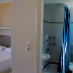 Отель Stalis Blue Sea Front Deluxe Rooms ванная