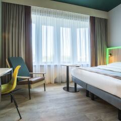 Отель Park Inn by Radisson Brussels Airport комната для гостей