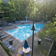 Отель Jenny Wiley State Resort Park бассейн