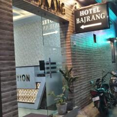 Hotel Bajrang гостиничный бар