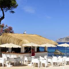 Отель FERGUS Style Cala Blanca Suites пляж