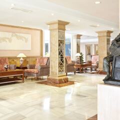Отель Grupotel Los Príncipes & Spa интерьер отеля