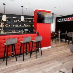 NH Zürich Airport Hotel гостиничный бар