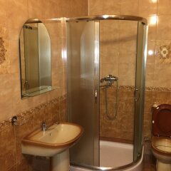 Гостиница Sharm Hotel в Анапе отзывы, цены и фото номеров - забронировать гостиницу Sharm Hotel онлайн Анапа ванная