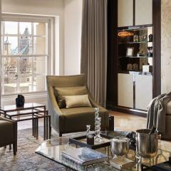 Four Seasons Hotel London at Ten Trinity Square интерьер отеля фото 3