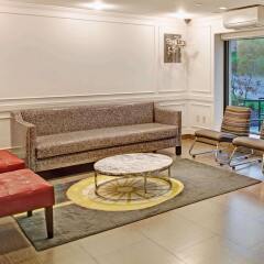 Отель Ramada Staten Island сауна