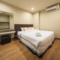 Отель The Tepp Serviced Apartment Таиланд, Бангкок - отзывы, цены и фото номеров - забронировать отель The Tepp Serviced Apartment онлайн комната для гостей
