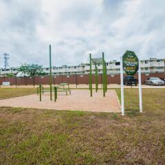 Отель Wyndham Garden Guam спортивное сооружение