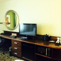 Отель Hilton Garden Inn Los Angeles/Hollywood Лос-Анджелес удобства в номере фото 2