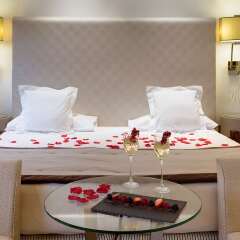 Отель Melia Genova в номере фото 2