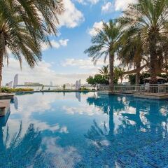Отель Bespoke Residences - Shoreline Al Haseer бассейн фото 3