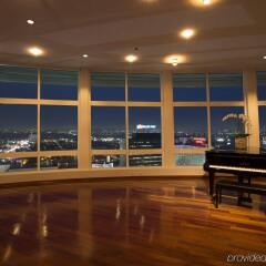 Loews Hollywood Hotel бассейн