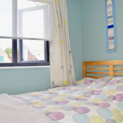 Отель Spacious 3 Bedroom House in Didsbury Manchester Великобритания, Манчестер - отзывы, цены и фото номеров - забронировать отель Spacious 3 Bedroom House in Didsbury Manchester онлайн комната для гостей фото 2
