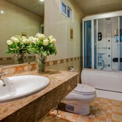 Отель Emerald Hotel Вьетнам, Ханой - отзывы, цены и фото номеров - забронировать отель Emerald Hotel онлайн ванная фото 2
