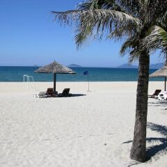 Отель Co Bon Beachside пляж фото 2