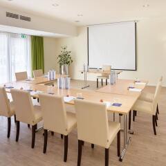 Отель Holiday Inn Express Neunkirchen помещение для мероприятий