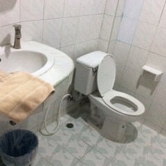 Отель Baan Boa Guest House Патонг ванная