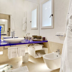 Отель Donna Coraly Resort Сиракуза ванная