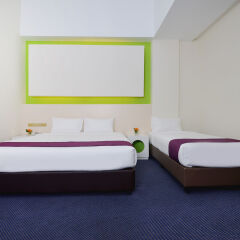 Отель Q Hotel Kuala Lumpur Малайзия, Куала-Лумпур - 1 отзыв об отеле, цены и фото номеров - забронировать отель Q Hotel Kuala Lumpur онлайн комната для гостей фото 2