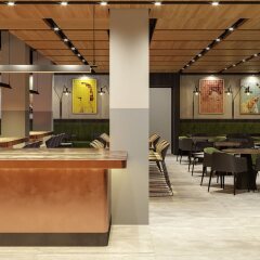 Отель Novotel Parma Centro Парма гостиничный бар