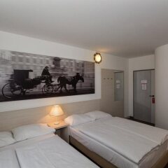 Life Hotel in Fischamend, Austria from 95$, photos, reviews - zenhotels.com guestroom photo 3