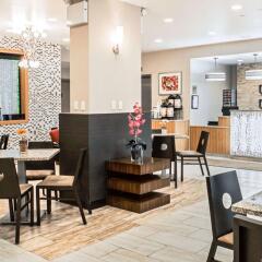 Отель Comfort Inn Midtown West интерьер отеля